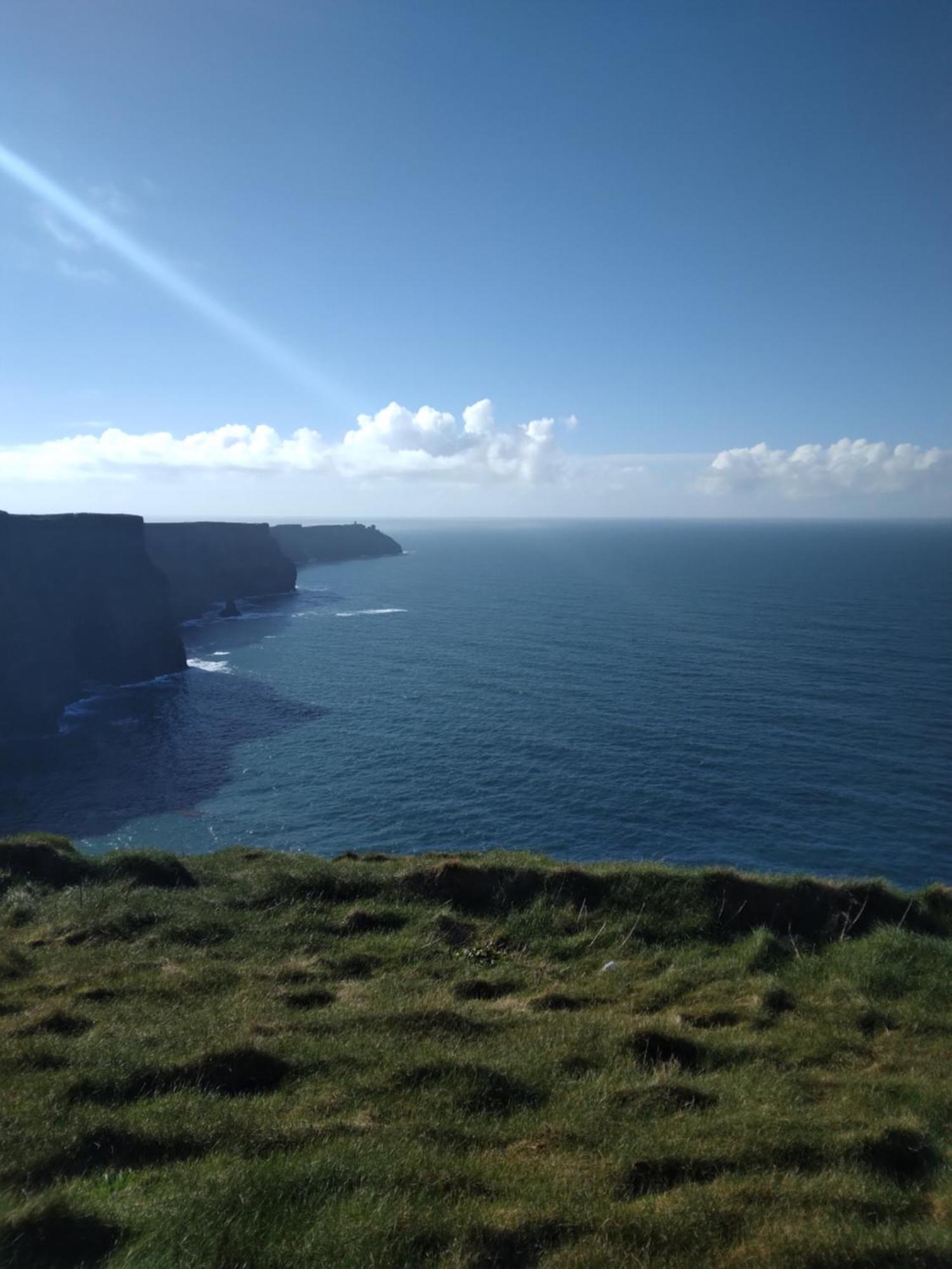 Next Stop Cliffs Of Moher 리스카노 외부 사진